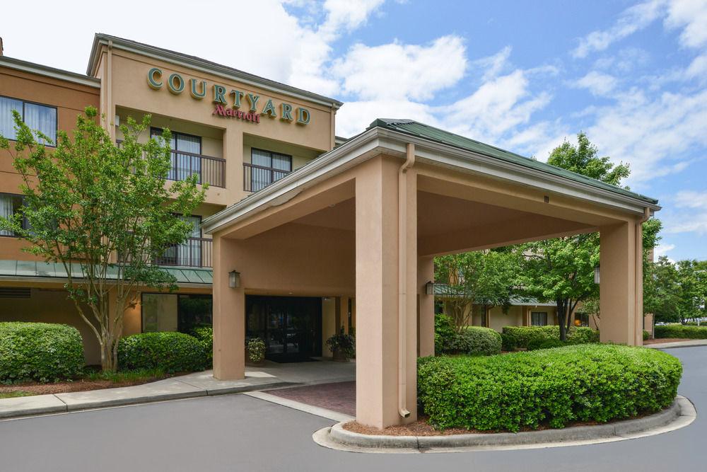 Courtyard By Marriott Columbia Northeast/Fort Jackson Area Hotel Exterior photo